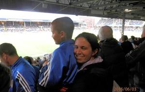 Dans les tribunes avec le Kop de LEEDS.